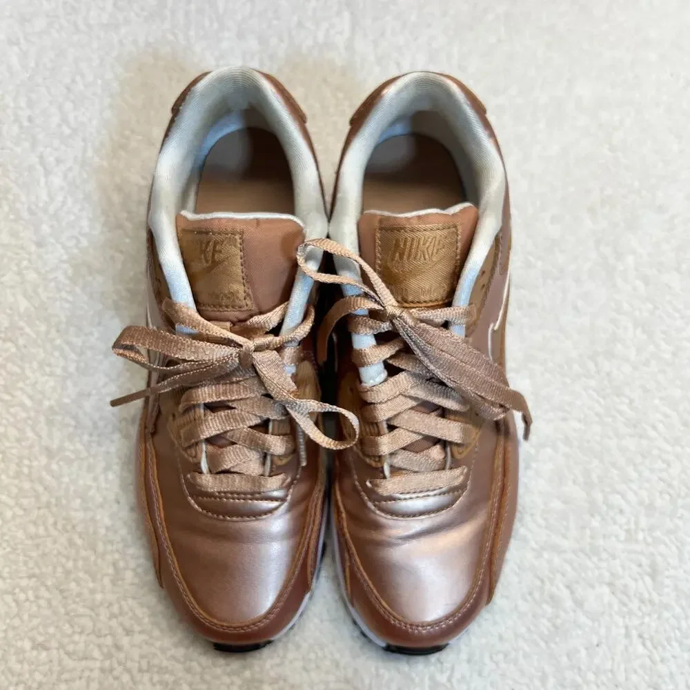 Nike Girls Sneakers Air Max 90 SE LTR (GS) Rose Gold Size 6.5Y